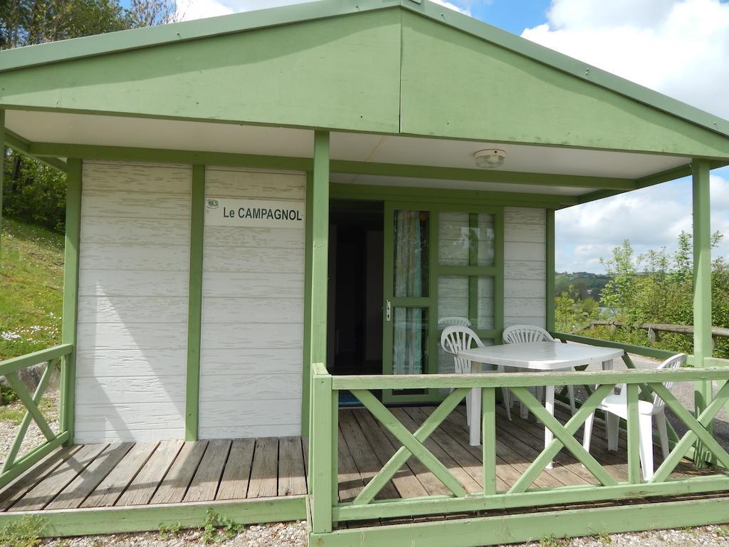 Camping Du Moulin Otel Meyrieu-les-Etangs Oda fotoğraf