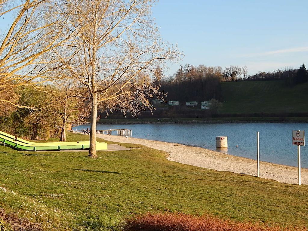 Camping Du Moulin Otel Meyrieu-les-Etangs Dış mekan fotoğraf