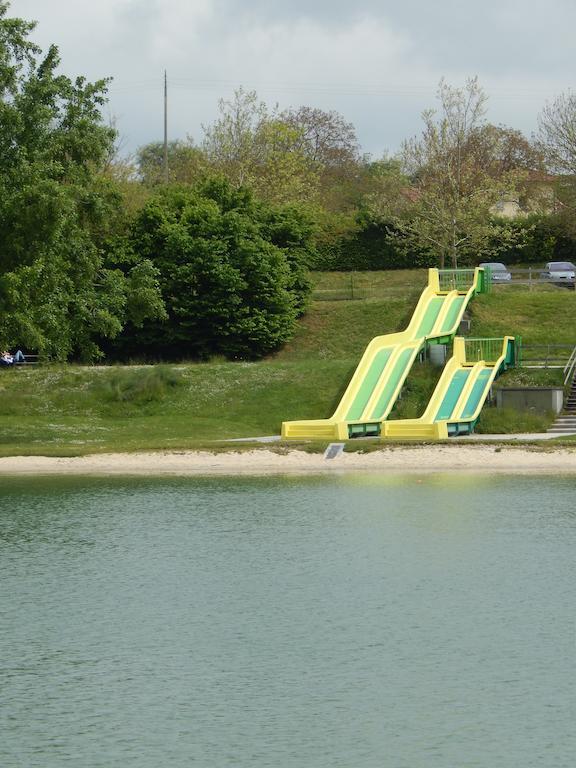 Camping Du Moulin Otel Meyrieu-les-Etangs Dış mekan fotoğraf